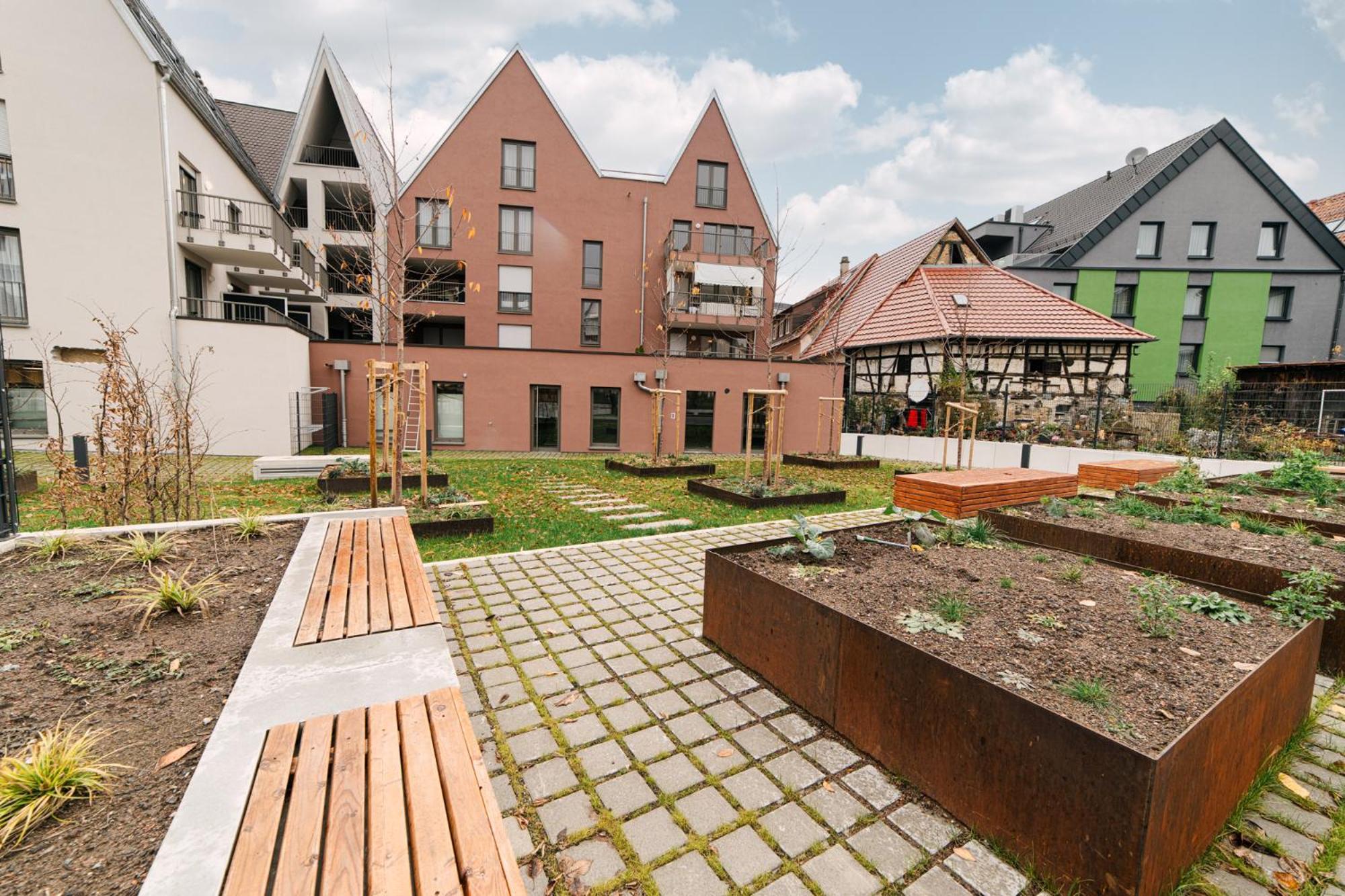 Zentrahome - Balkon Outlet Zentral Smarttv Business Metzingen  Exterior photo